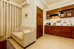 ROYAL SUITES